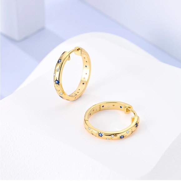 Gold plated blue stones hoop earrings - Picture 2 of 3